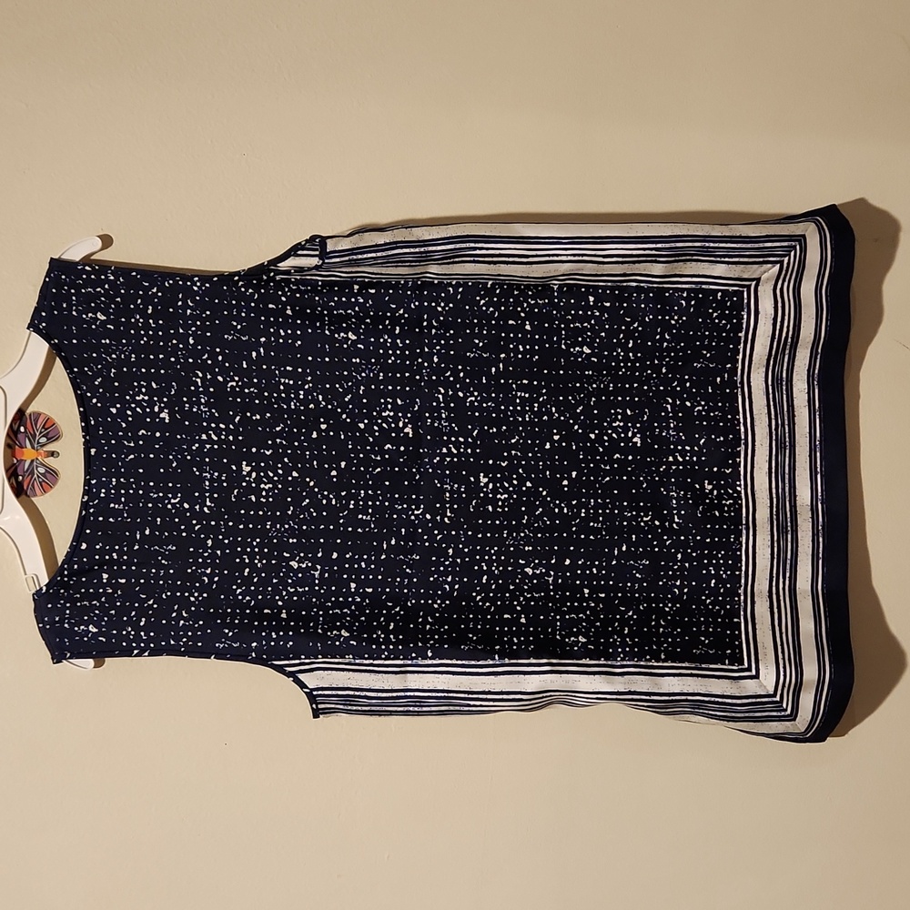 ❤️ NWOT! VINCE SILK TOP - SCARF PRINT, SMALL - Picture 9 of 9